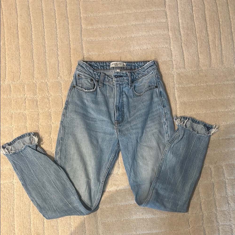 Abercrombie & Fitch Blue Ankle Cropped Jeans